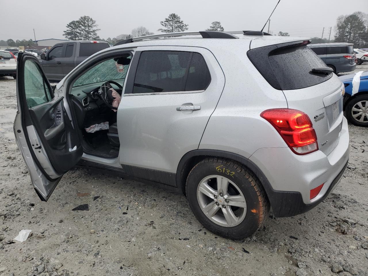 2019 Chevrolet Trax VIN KL7CJLSB2KB843647 Copart auction photo, all over damage thumbnail 2