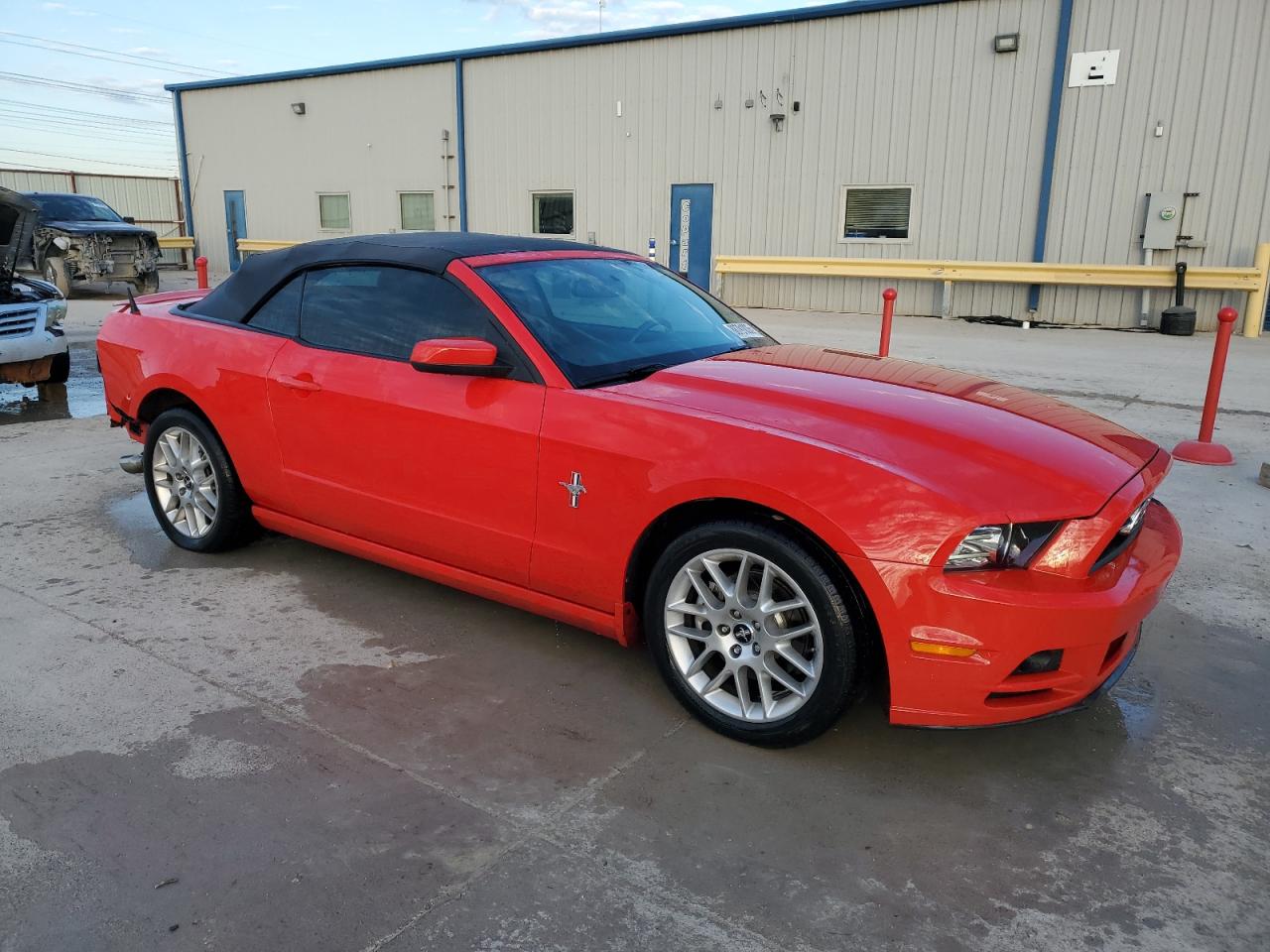 2013 Ford Mustang VIN 1ZVBP8EM6D5252033 Copart auction photo, rear end / side damage thumbnail 4