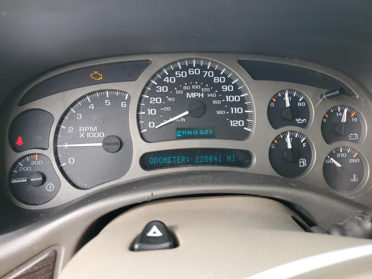 2003 GMC Yukon VIN 1GKEK63UX3J182066 Copart auction photo, front end / minor dent/scratches damage thumbnail 9