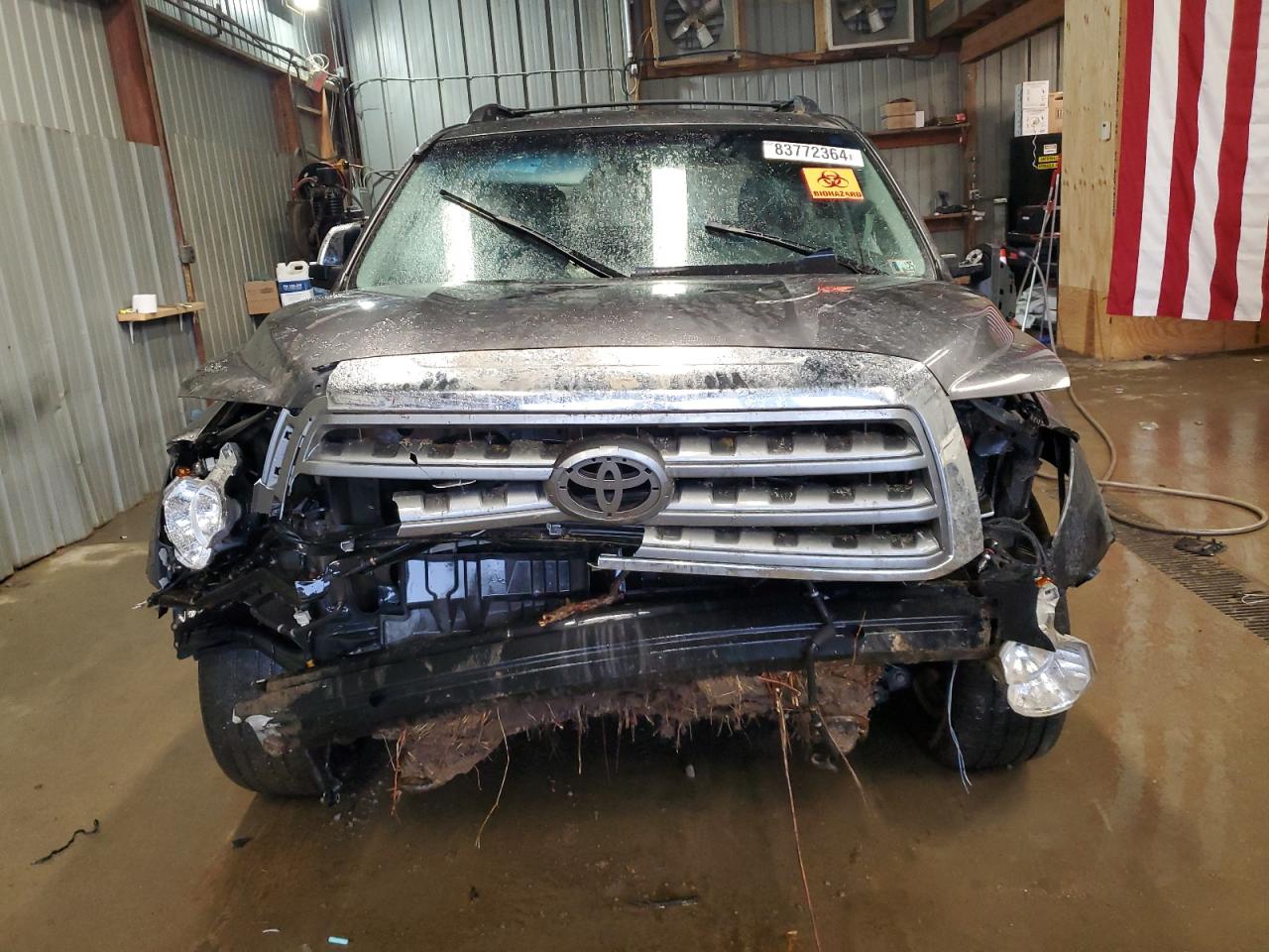 2016 Toyota Sequoia VIN 5TDDY5G12GS144436 Copart auction photo, front end damage thumbnail 5
