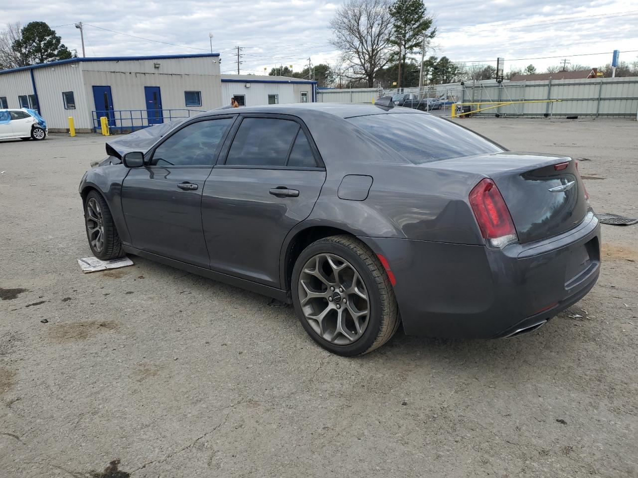 2018 Chrysler 300 VIN 2C3CCABG0JH214184 Copart auction photo, front end / minor dent/scratches damage thumbnail 2