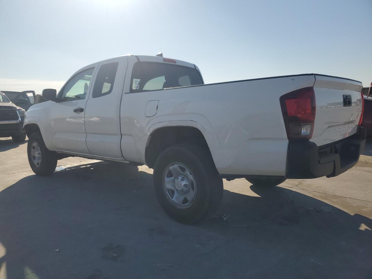2021 Toyota Tacoma VIN 3TYRX5GN4MT007090 Copart auction photo, front end / minor dent/scratches damage thumbnail 2