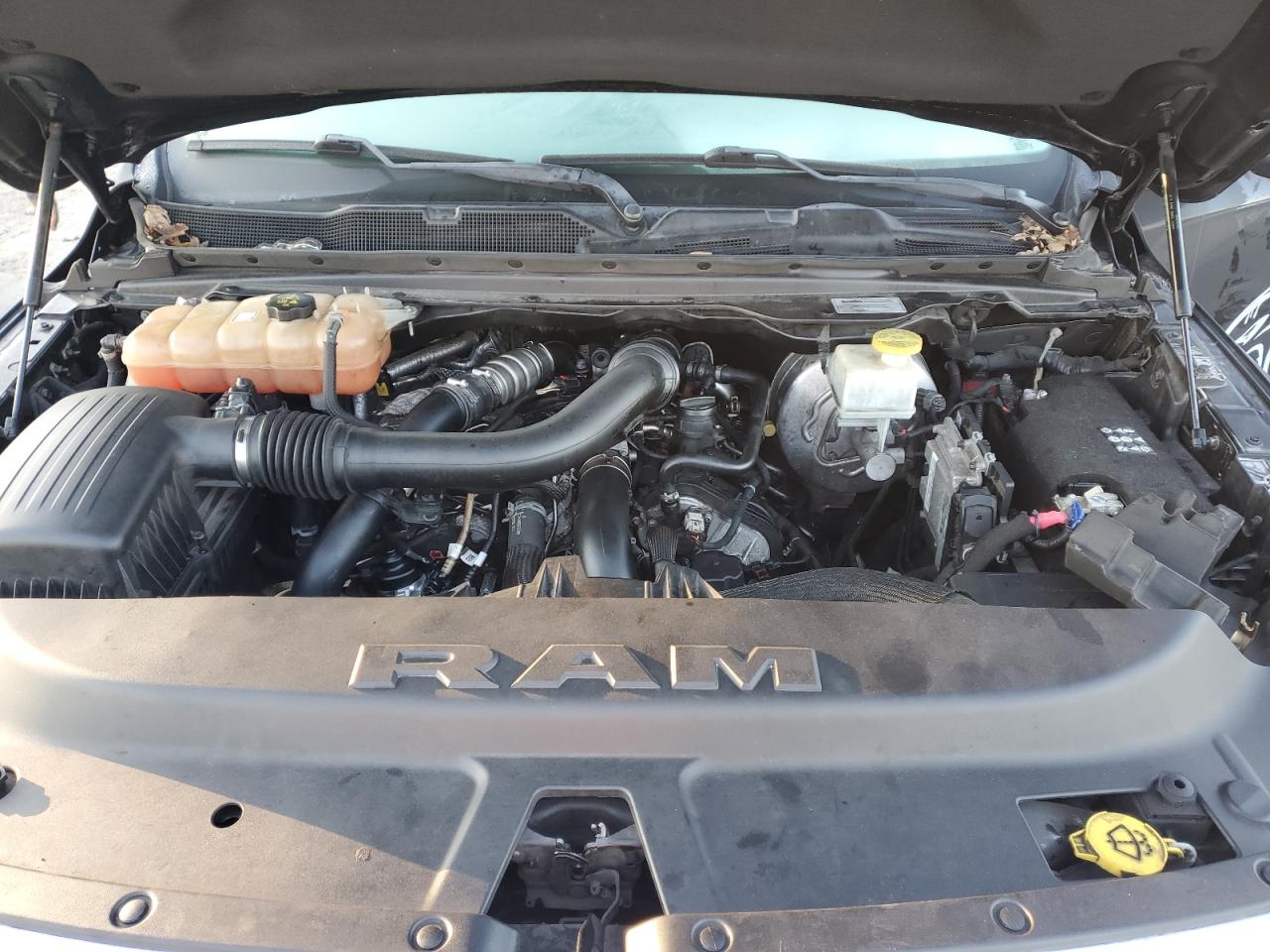 2020 RAM 1500 VIN 1C6SRFJM4LN225846 Copart auction photo, vandalism / mechanical damage thumbnail 11