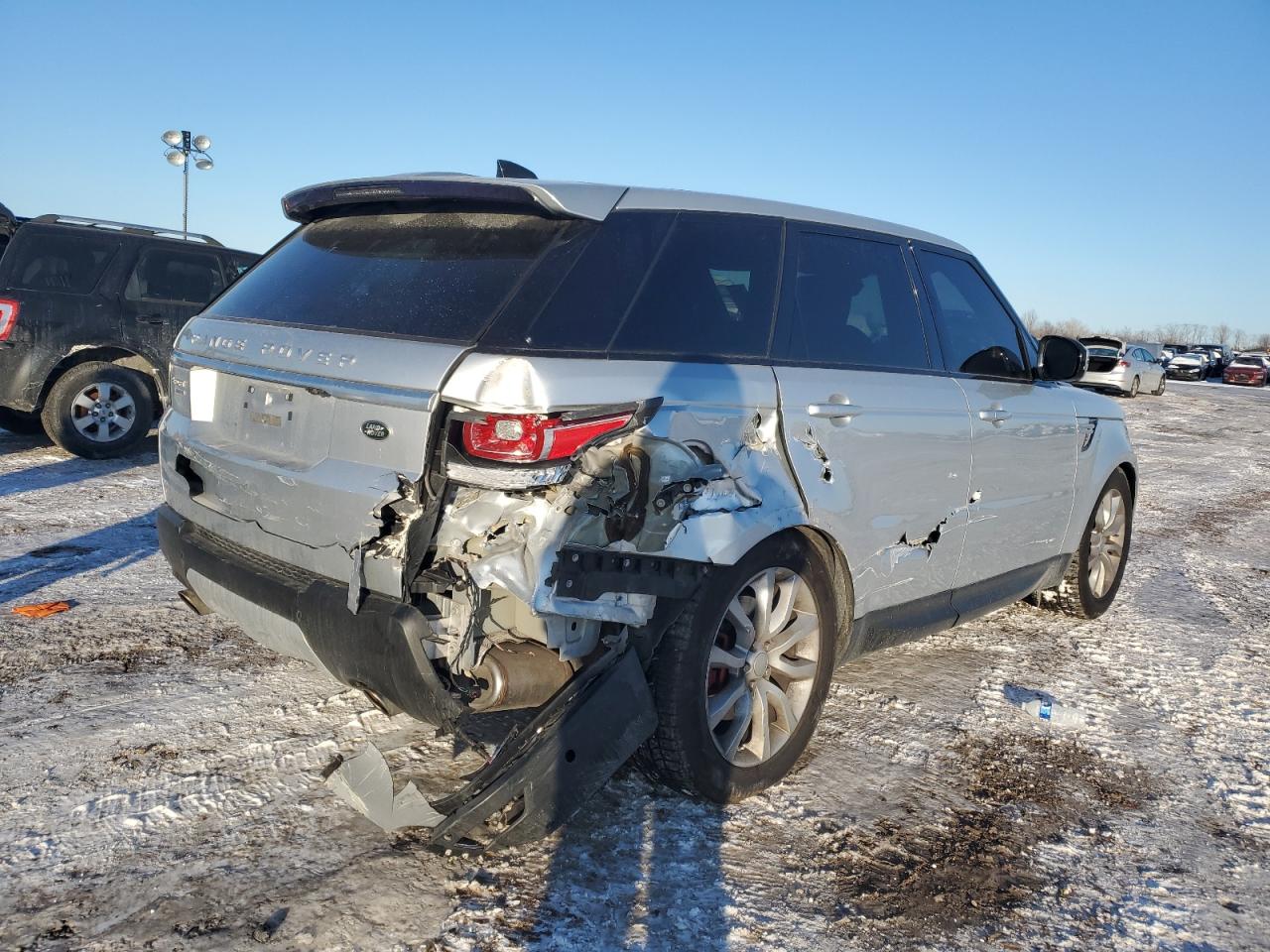 2017 Land Rover Range Rover VIN SALWR2FV8HA129715 Copart auction photo, rear end / minor dent/scratches damage thumbnail 3