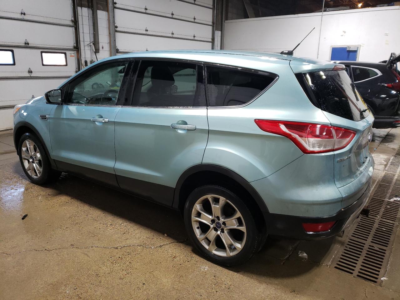 2013 Ford Escape VIN 1FMCU9H93DUC35589 Copart auction photo, front end / rear end damage thumbnail 2