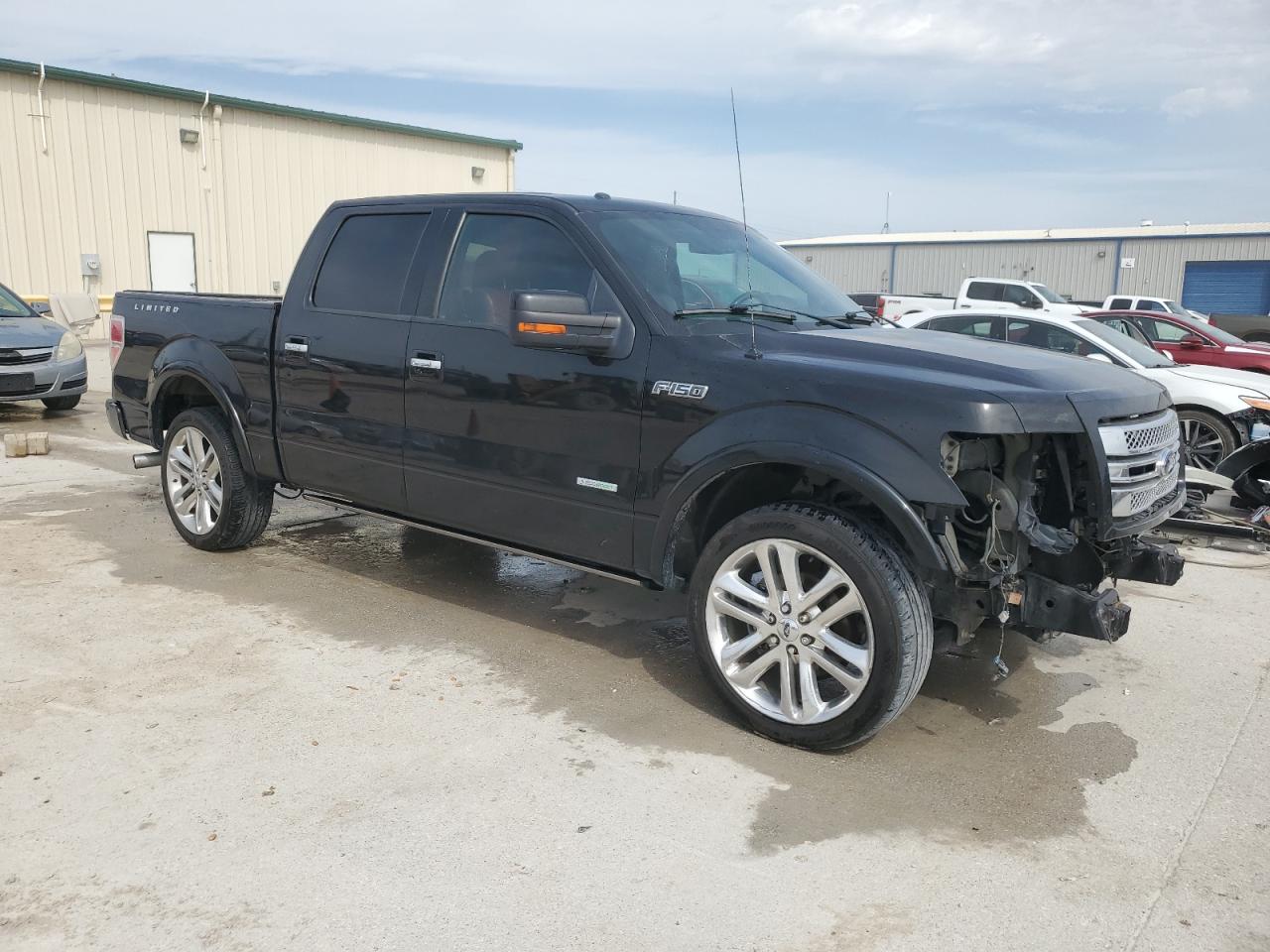 2013 Ford F-150 VIN 1FTFW1CT4DFB36445 Copart auction photo, front end / minor dent/scratches damage thumbnail 4