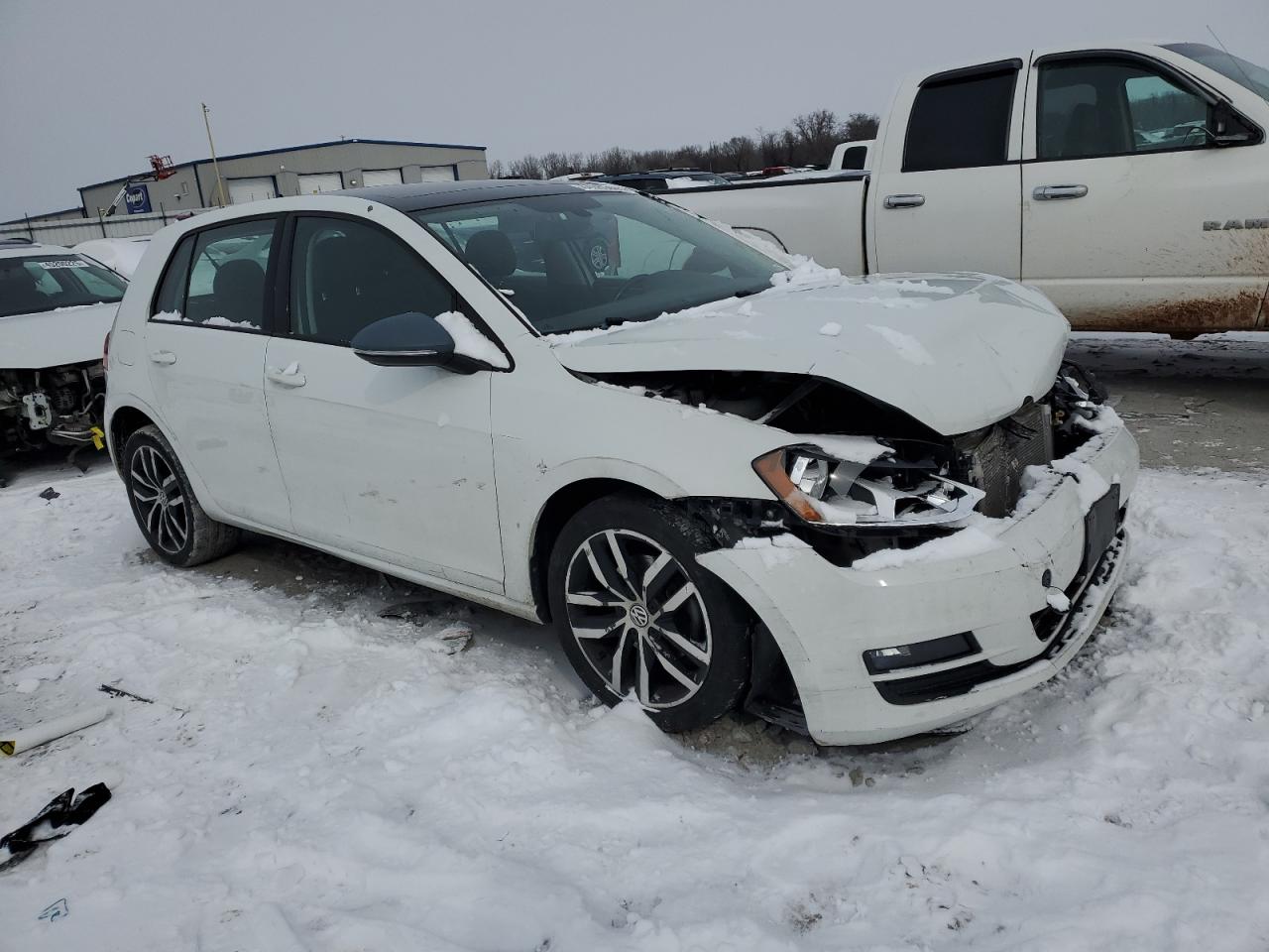 2017 Volkswagen Golf VIN 3VW217AU7HM041392 Copart auction photo, front end damage thumbnail 4