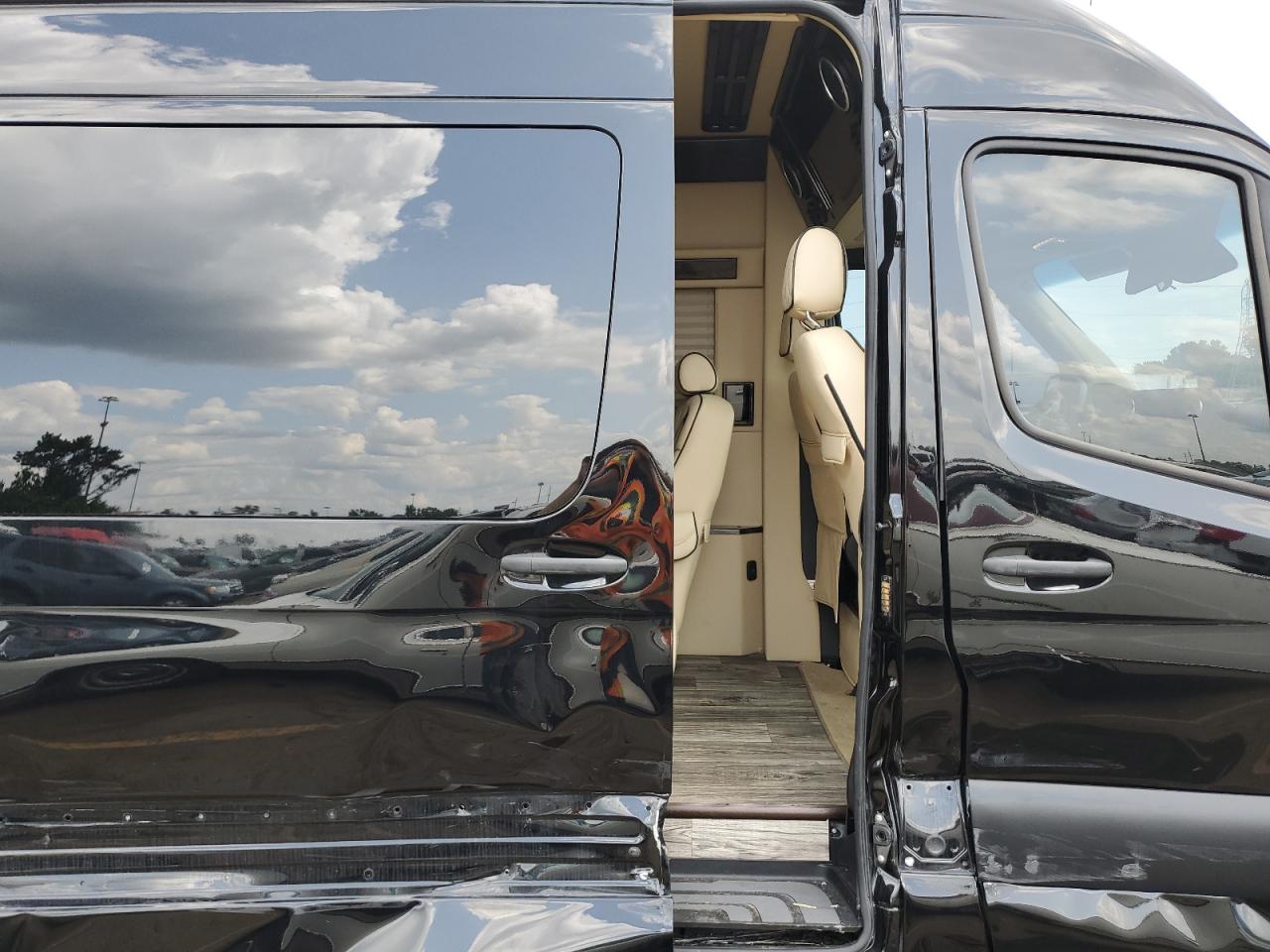 2019 Mercedes-Benz Sprinter VIN W1X8ED6YXKT016927 Copart auction photo, side damage thumbnail 11