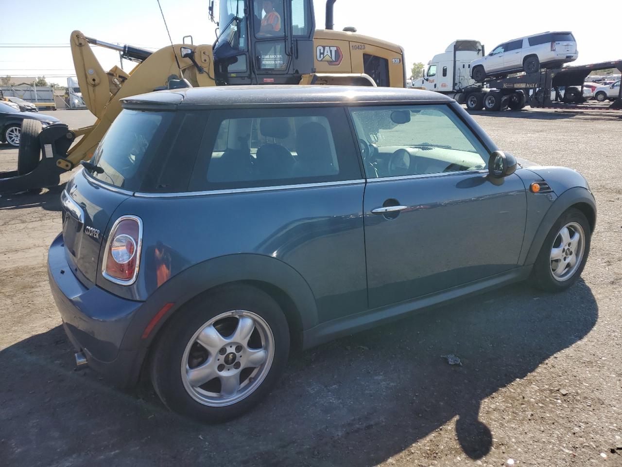 2011 MINI Cooper VIN WMWSU3C53BT181731 Copart auction photo, front end damage thumbnail 3