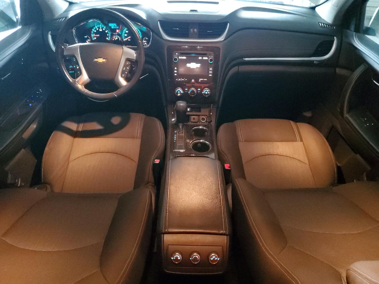 2017 Chevrolet Traverse VIN 1GNKVGKD3HJ217932 Copart auction photo, front end / minor dent/scratches damage thumbnail 8