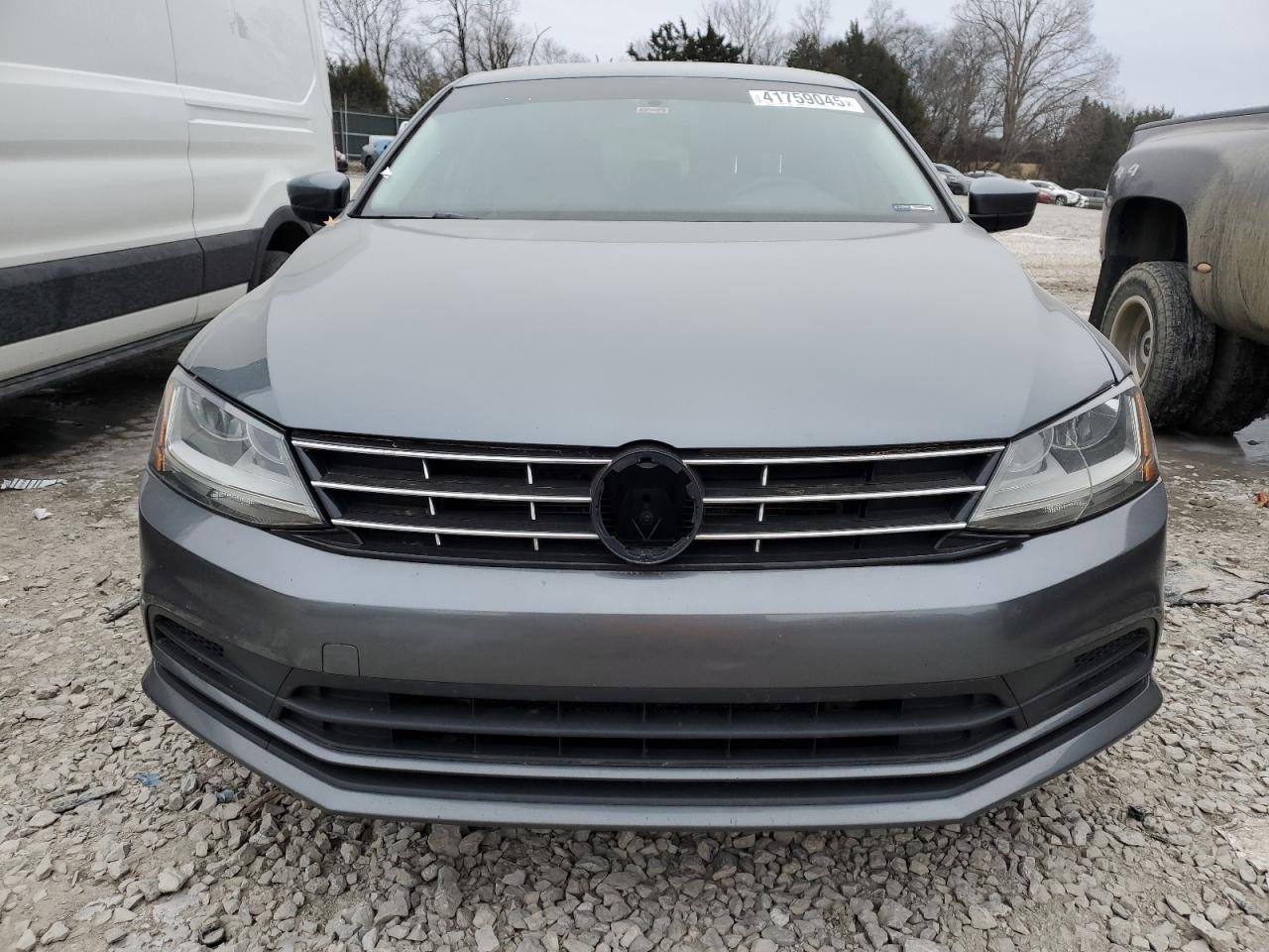 2018 Volkswagen Jetta VIN 3VW2B7AJ5JM257590 Copart auction photo, rear end damage thumbnail 5