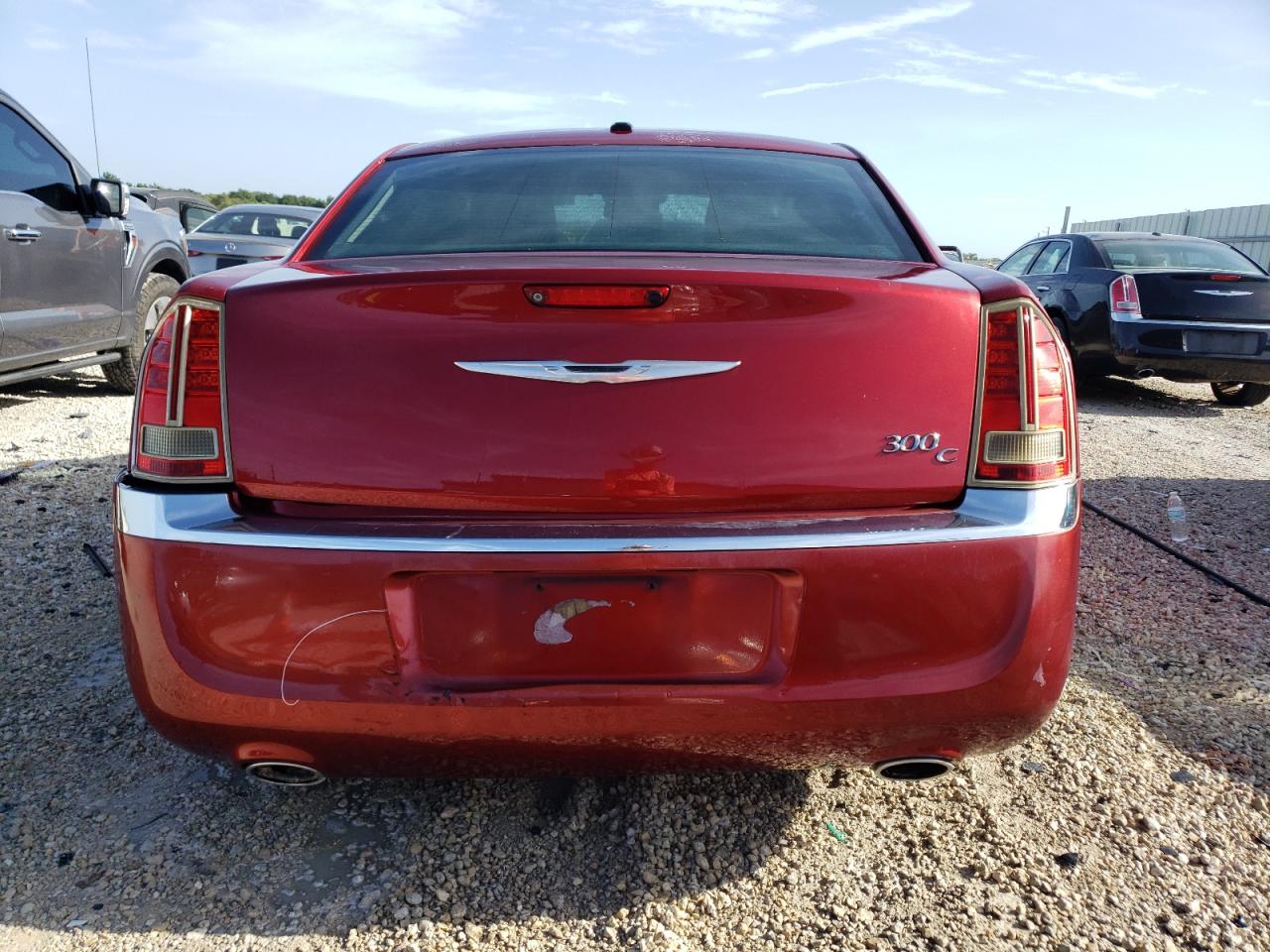 2014 Chrysler 300 VIN 2C3CCAET4EH169586 Copart auction photo, side / minor dent/scratches damage thumbnail 6