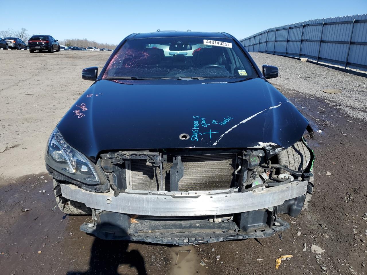 2015 Mercedes-Benz E-klasse VIN WDDHF8JB7FB136189 Copart auction photo, front end / minor dent/scratches damage thumbnail 5