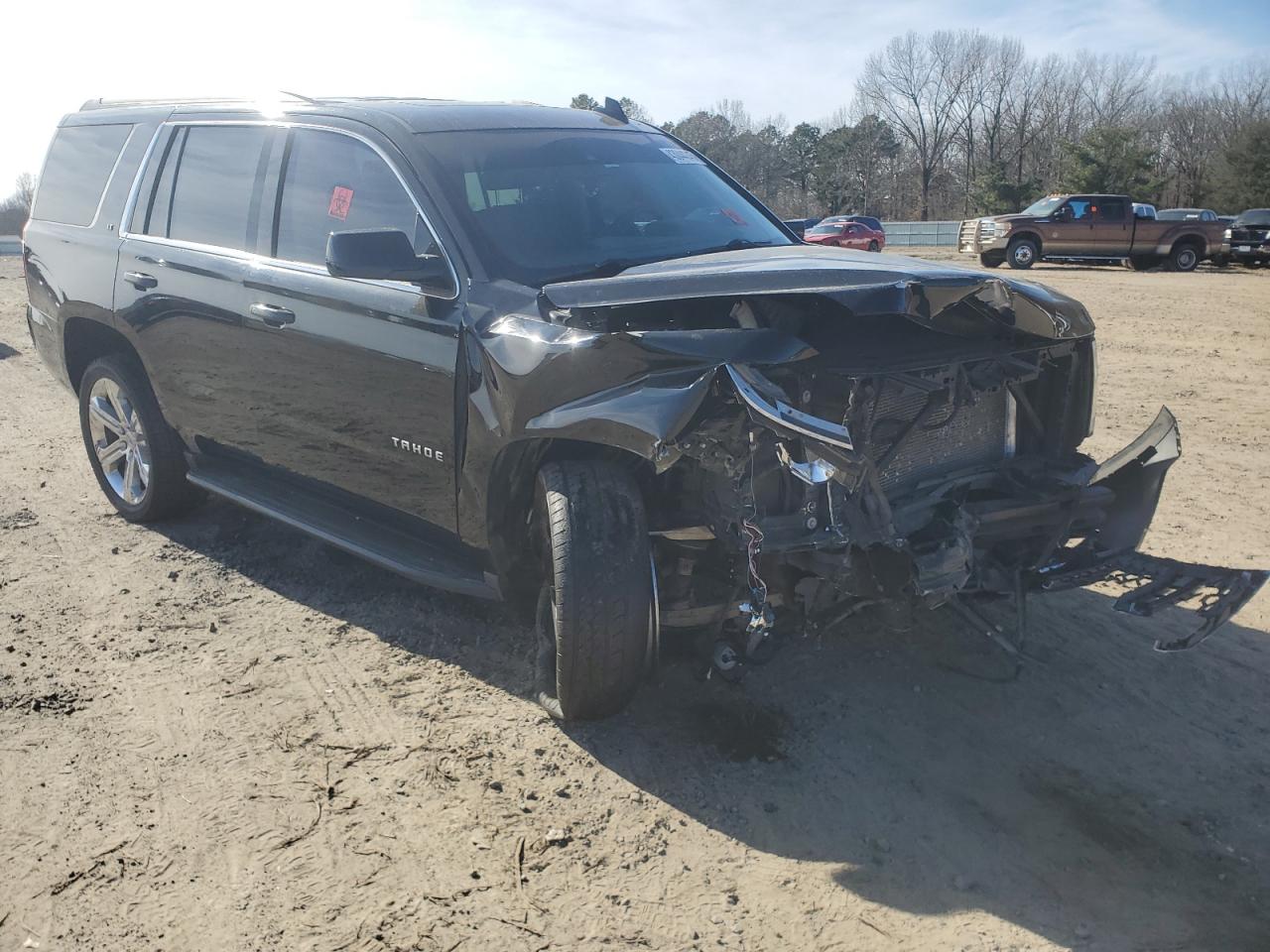 2015 Chevrolet Tahoe VIN 1GNSKBKC0FR638332 Copart auction photo, front end / minor dent/scratches damage thumbnail 4