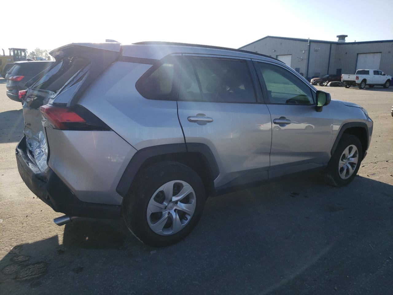 2021 Toyota RAV 4 VIN 2T3H1RFV5MW127402 Copart auction photo, rear end damage thumbnail 3