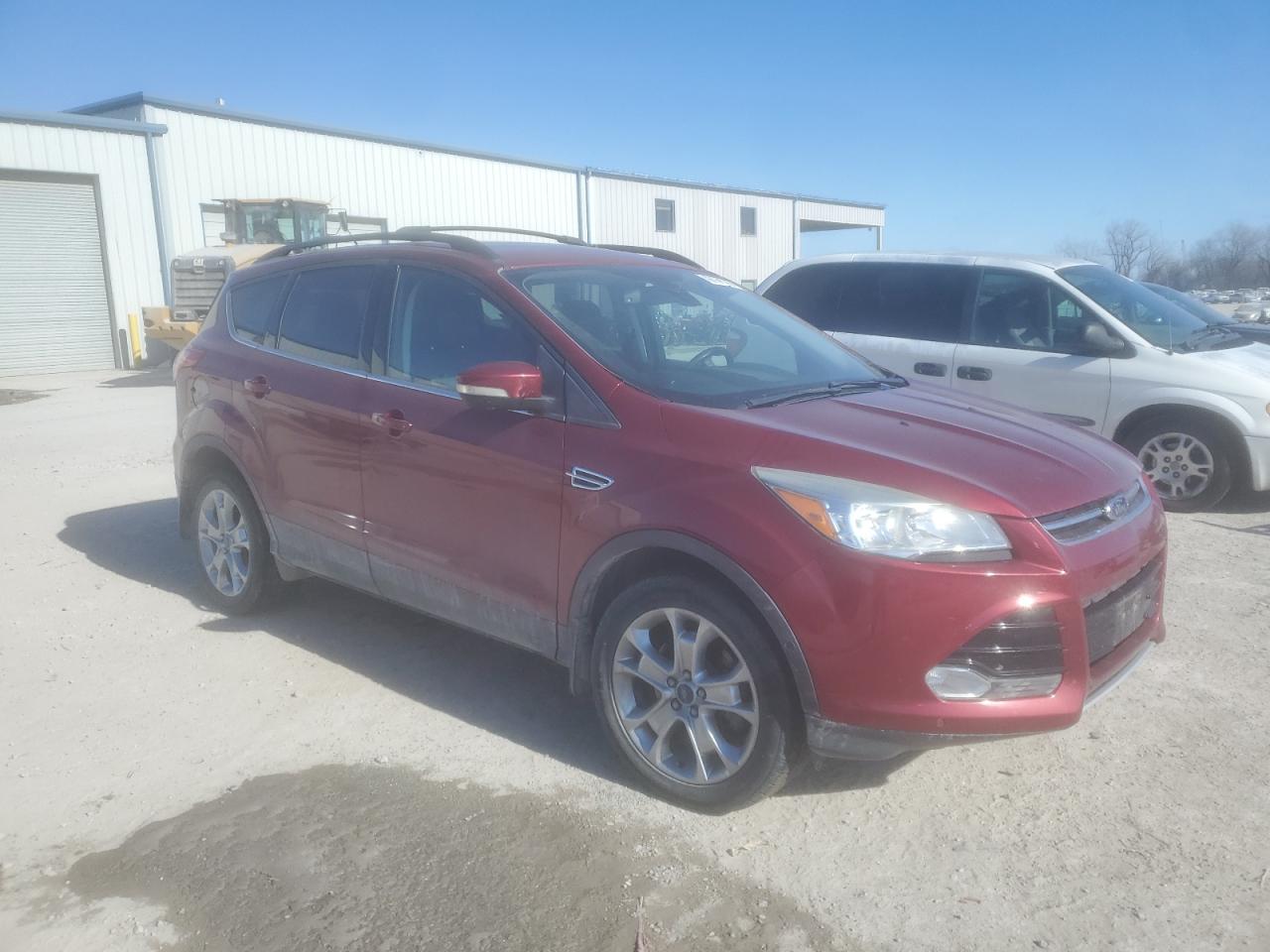 2013 Ford Escape VIN 1FMCU9H95DUB46252 Copart auction photo, front end / undercarriage damage thumbnail 4
