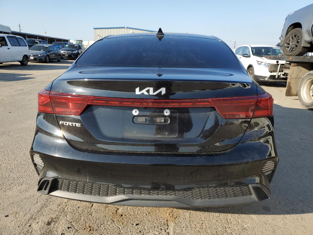 2022 KIA Forte VIN 3KPF24AD5NE460444 Copart auction photo, front end / side damage thumbnail 6