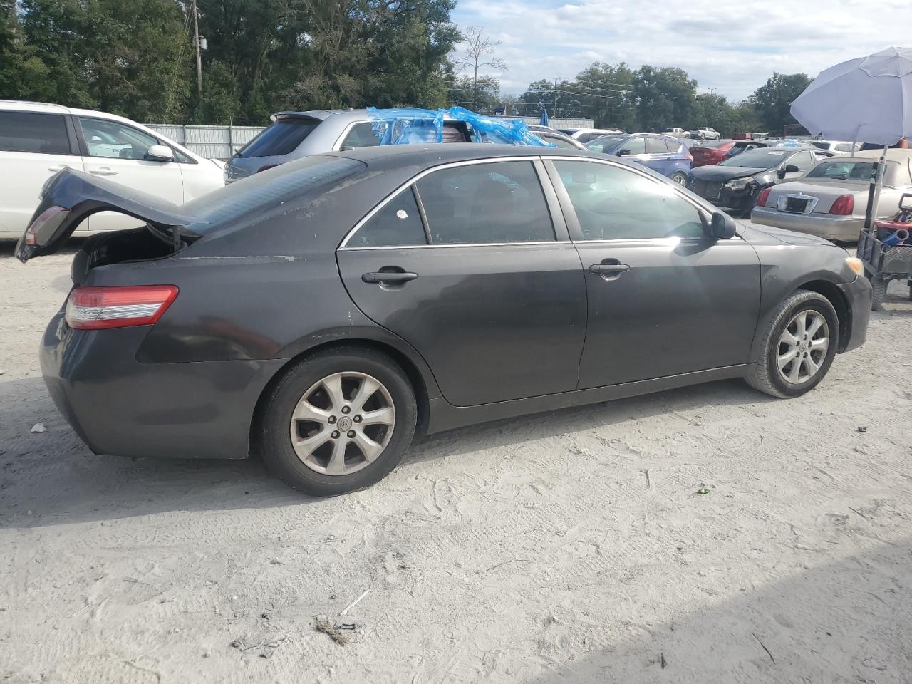 2011 Toyota Camry VIN 4T1BF3EK9BU197972 Copart auction photo, front end / rollover damage thumbnail 3
