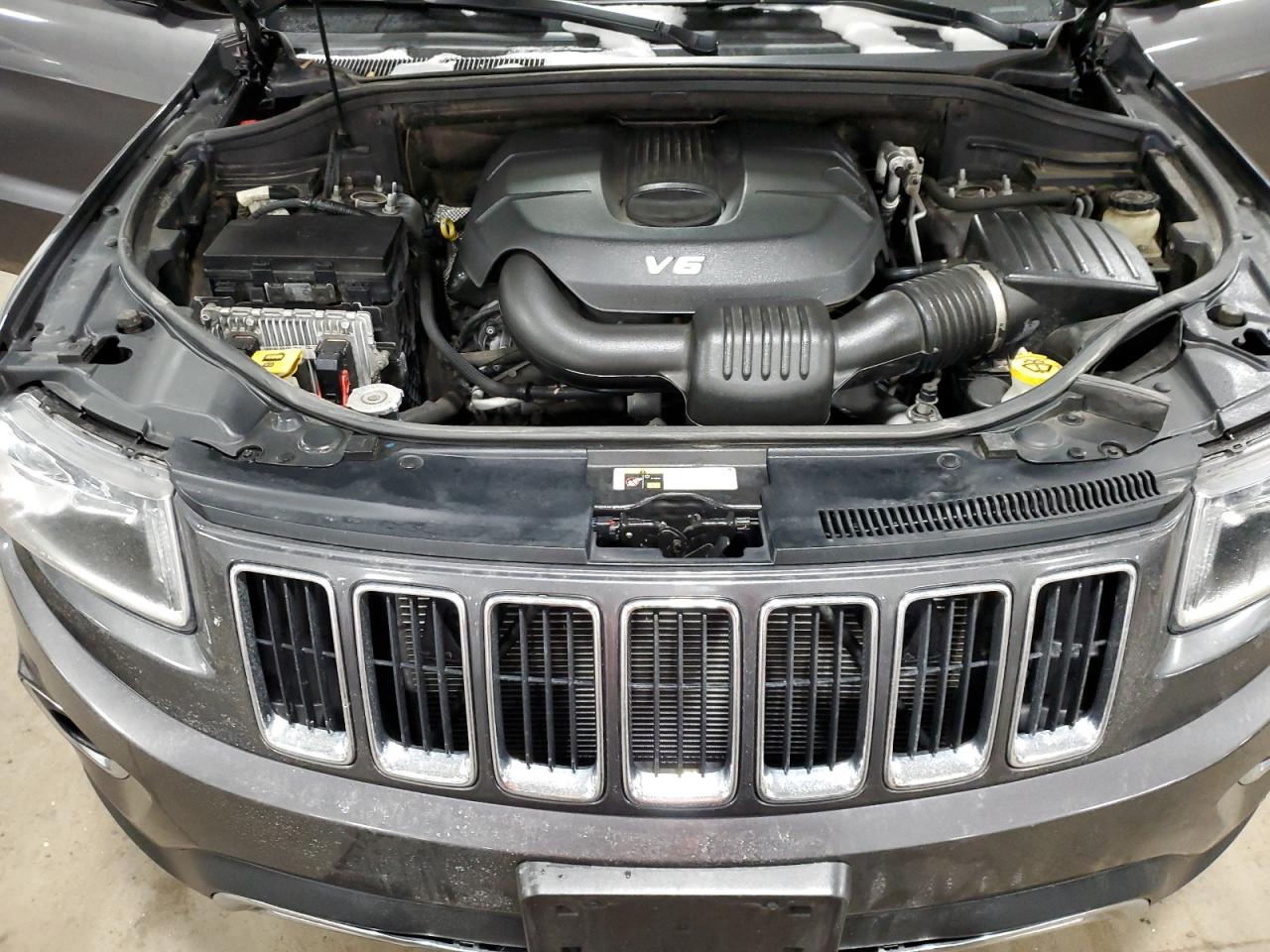 2014 Jeep Grand Cherokee VIN 1C4RJFBGXEC546098 Copart auction photo, side / front end damage thumbnail 13