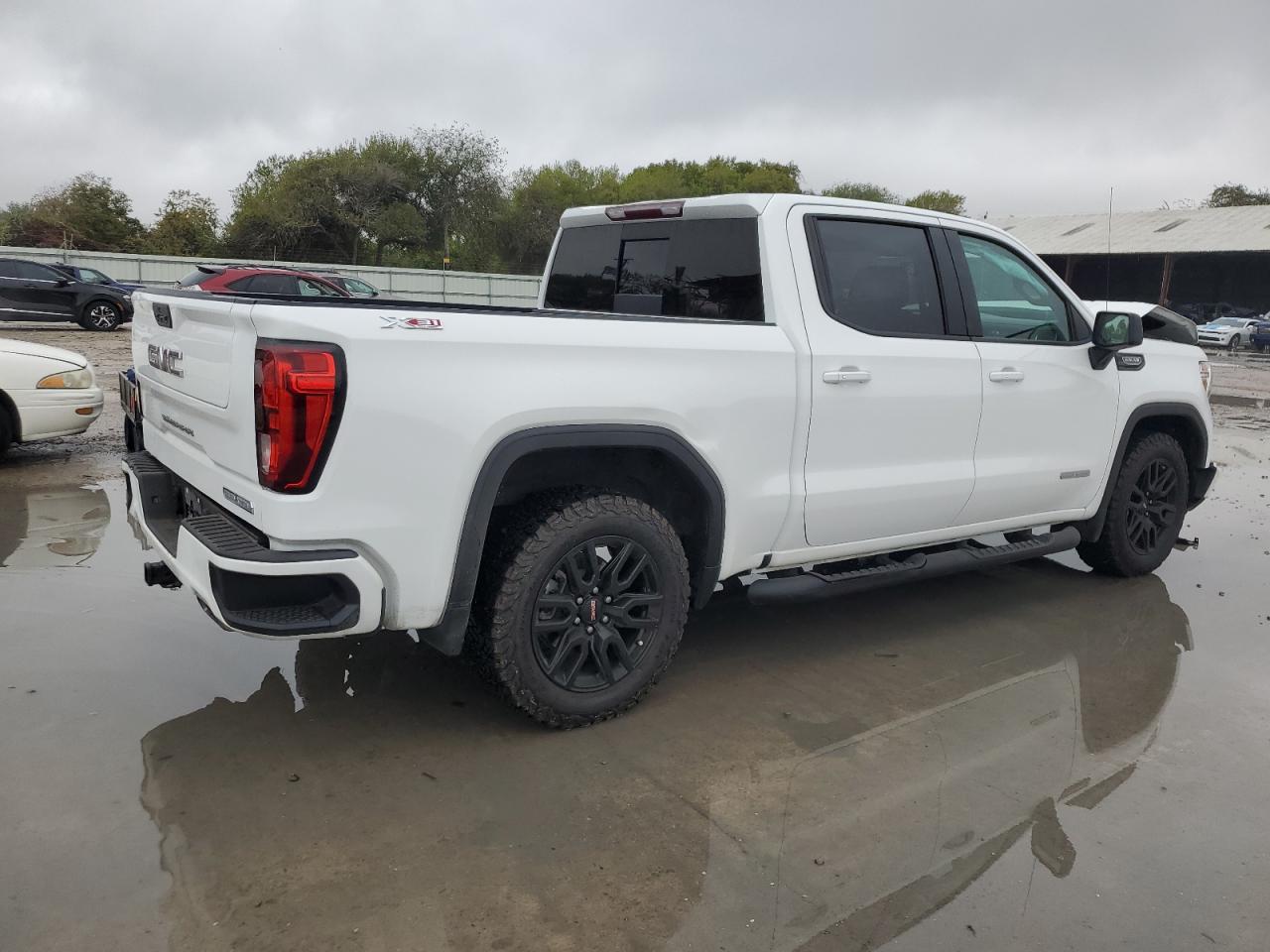 2021 GMC Sierra VIN 3GTU9CED8MG121896 Copart auction photo, front end / minor dent/scratches damage thumbnail 3