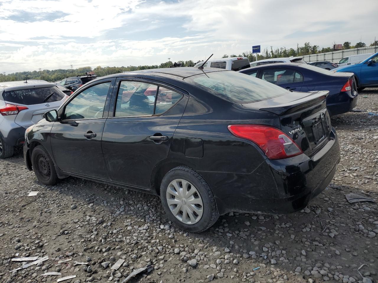 2017 Nissan Versa VIN 3N1CN7AP7HL883017 Copart auction photo, side / front end damage thumbnail 2