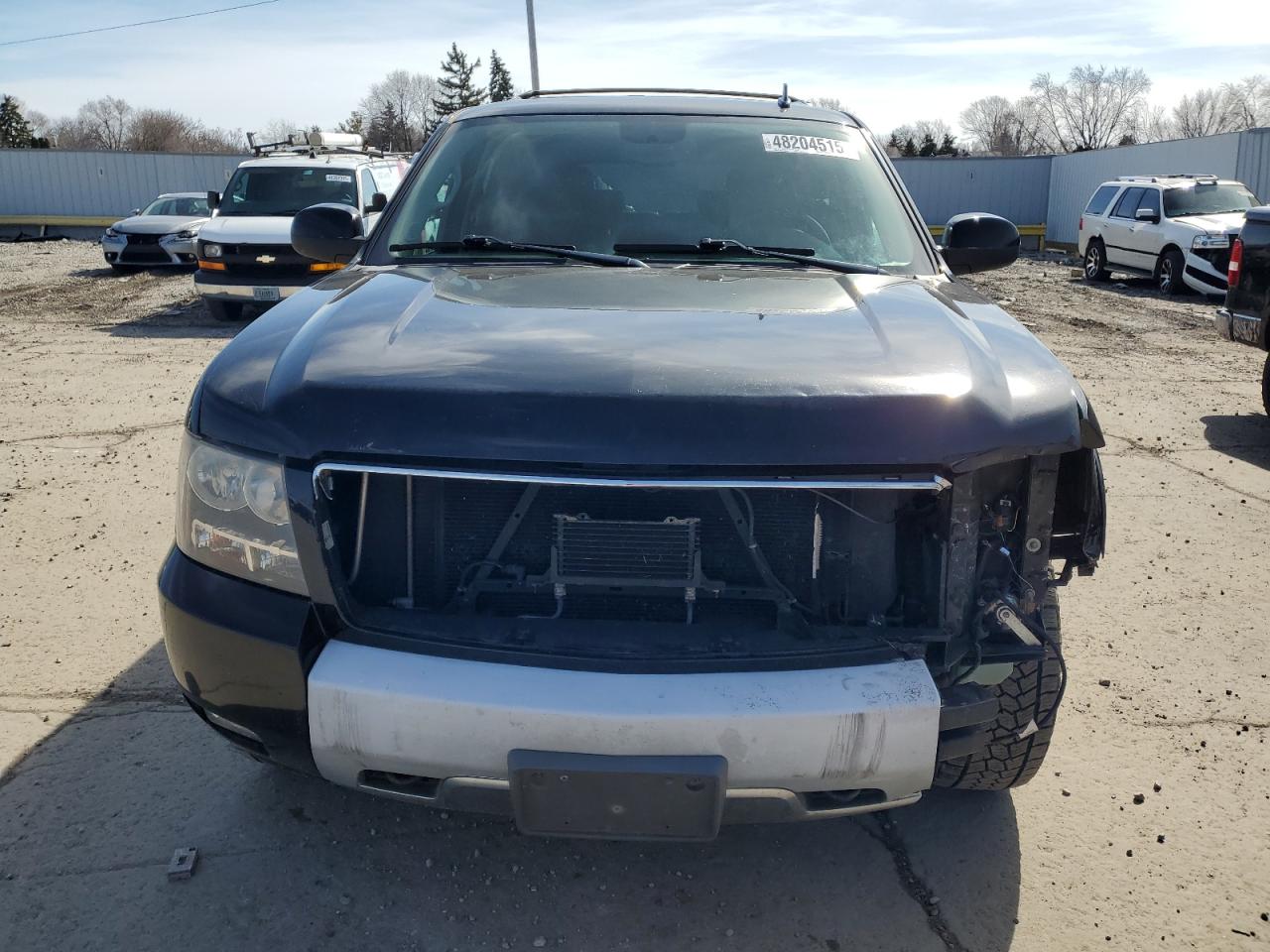 2011 Chevrolet Tahoe VIN 1GNSKBE06BR384220 Copart auction photo, front end damage thumbnail 5