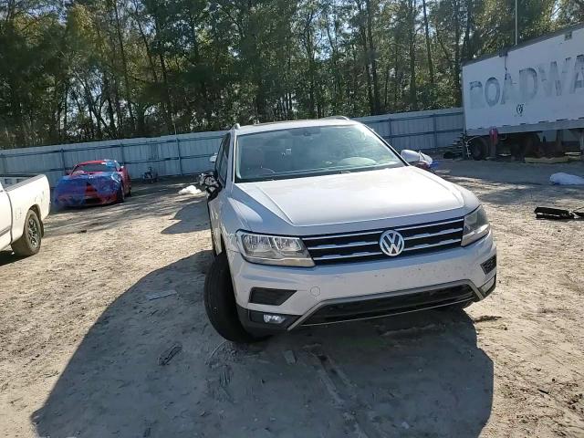 2018 Volkswagen Tiguan VIN 3VV2B7AX7JM132504 Copart auction photo, side / front end damage thumbnail 13