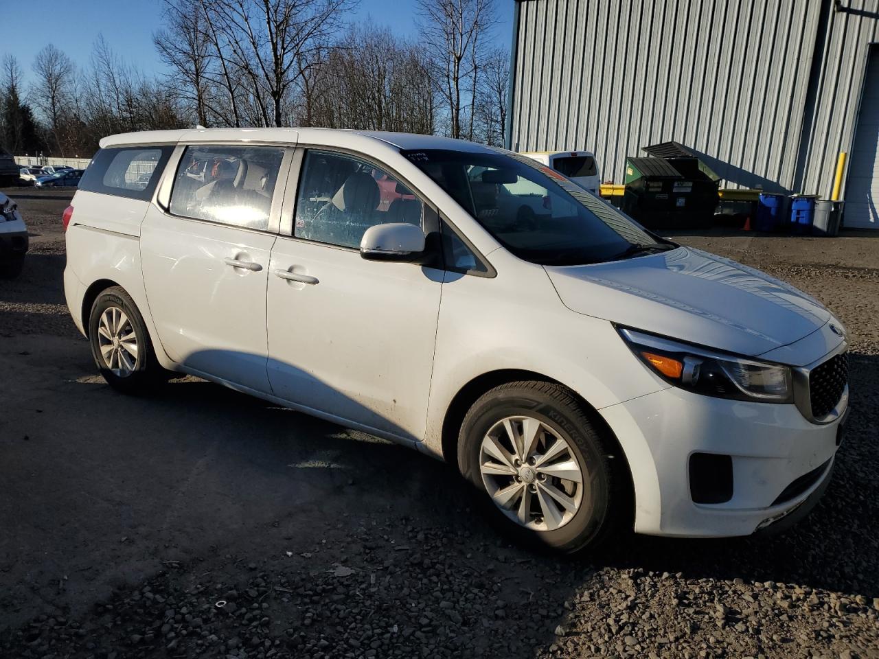 2016 KIA Sedona VIN KNDMA5C15G6150001 Copart auction photo, biohazard/chemical damage thumbnail 4