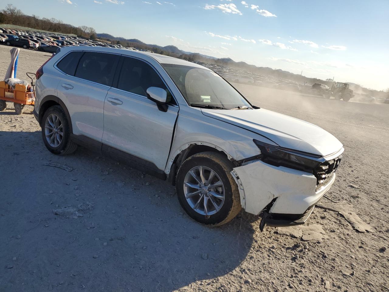 2023 Honda CR-V VIN 7FARS3H76PE011900 Copart auction photo, front end / minor dent/scratches damage thumbnail 4