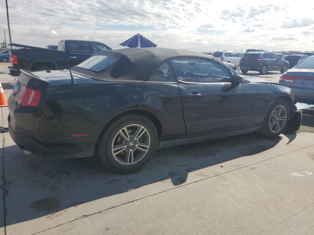 2011 Ford Mustang VIN 1ZVBP8EM4B5111331 Copart auction photo, front end damage thumbnail 3
