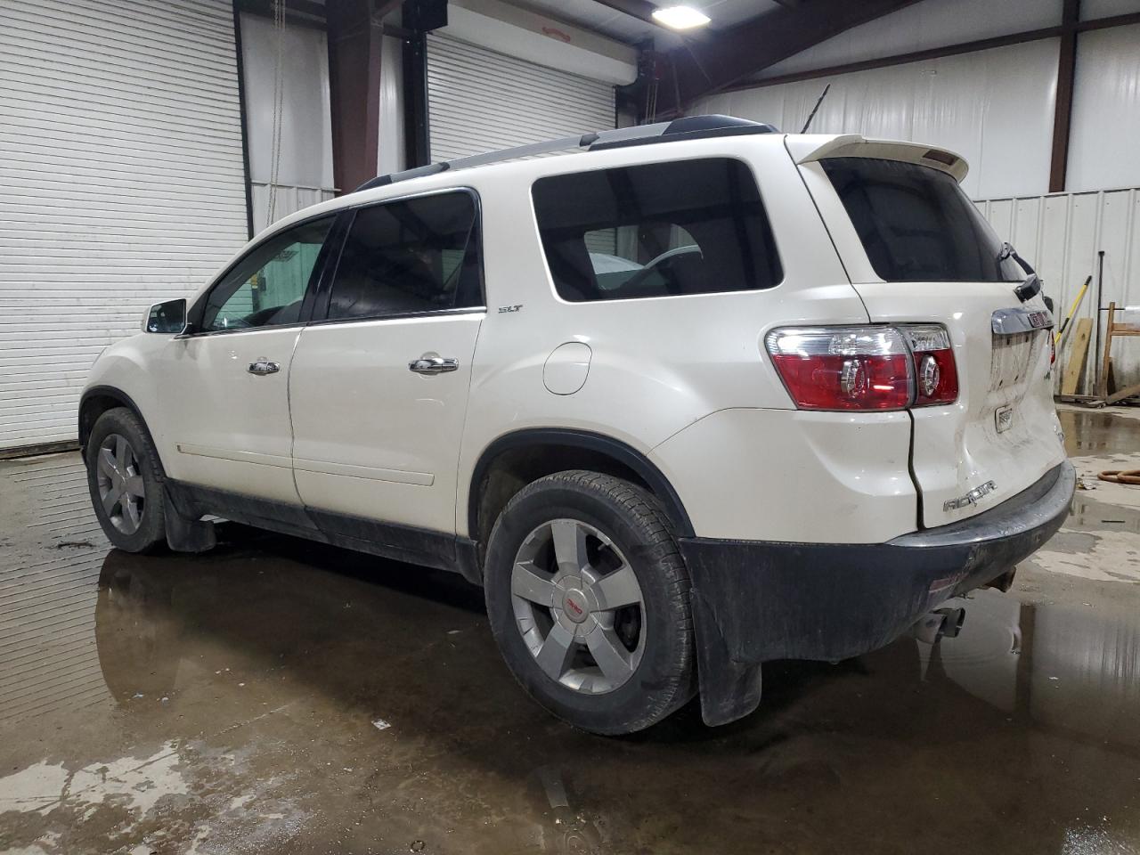 2010 GMC Acadia VIN 1GKLVMED7AJ119293 Copart auction photo, rear end damage thumbnail 2