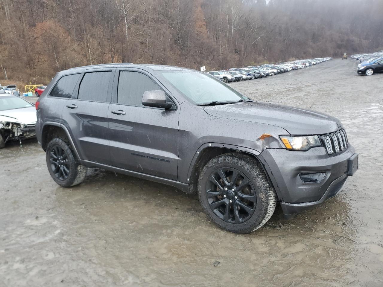 2019 Jeep Grand Cherokee VIN 1C4RJFAG2KC830922 Copart auction photo, front end damage thumbnail 4