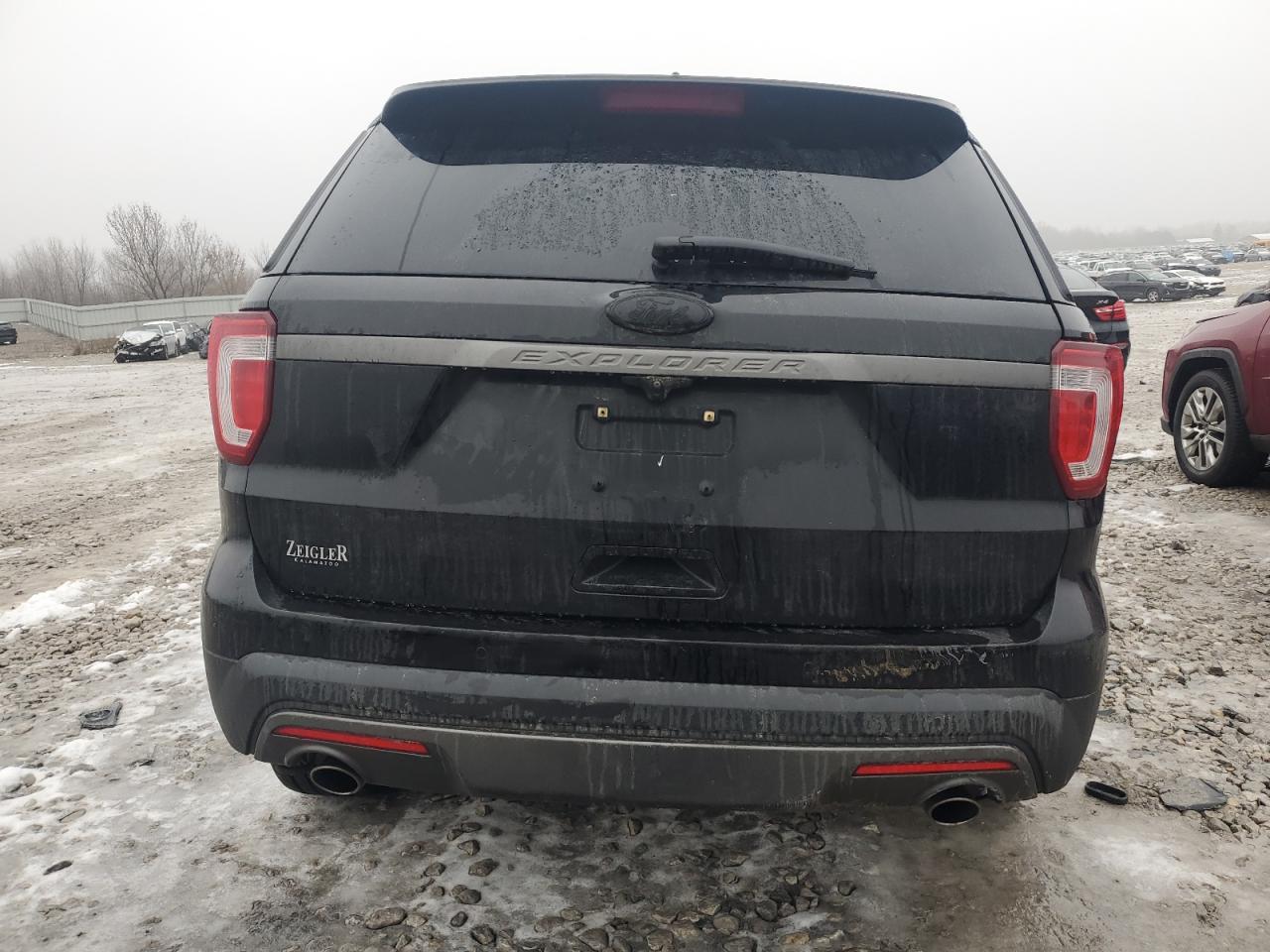 2017 Ford Explorer VIN 1FM5K8D81HGC16792 Copart auction photo, all over damage thumbnail 6