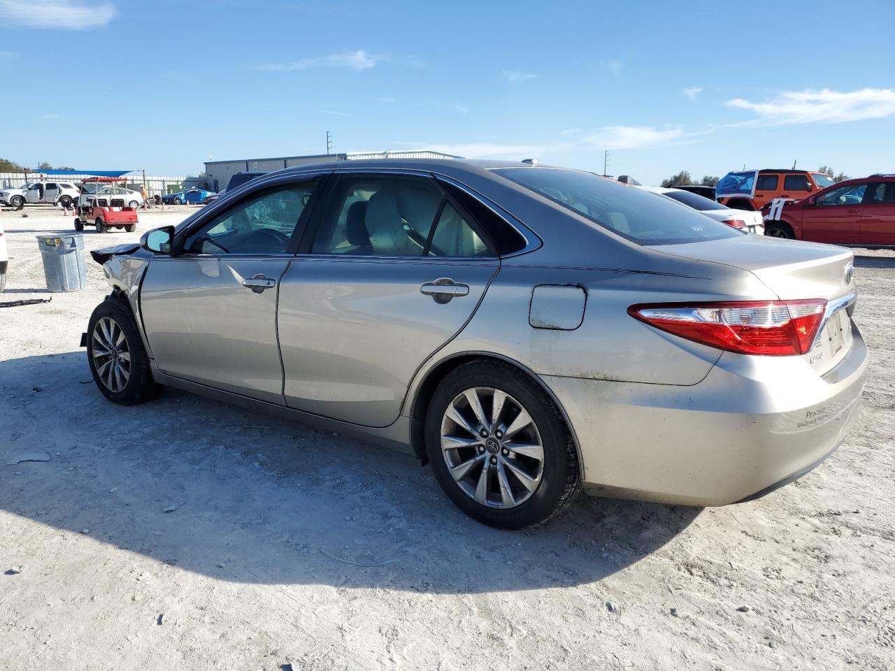 2016 Toyota Camry VIN 4T1BF1FK4GU260759 Copart auction photo, front end damage thumbnail 2