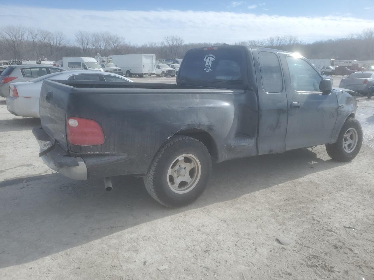 2000 Ford F-150 VIN 1FTZX072XYKA48583 Copart auction photo, front end damage thumbnail 3