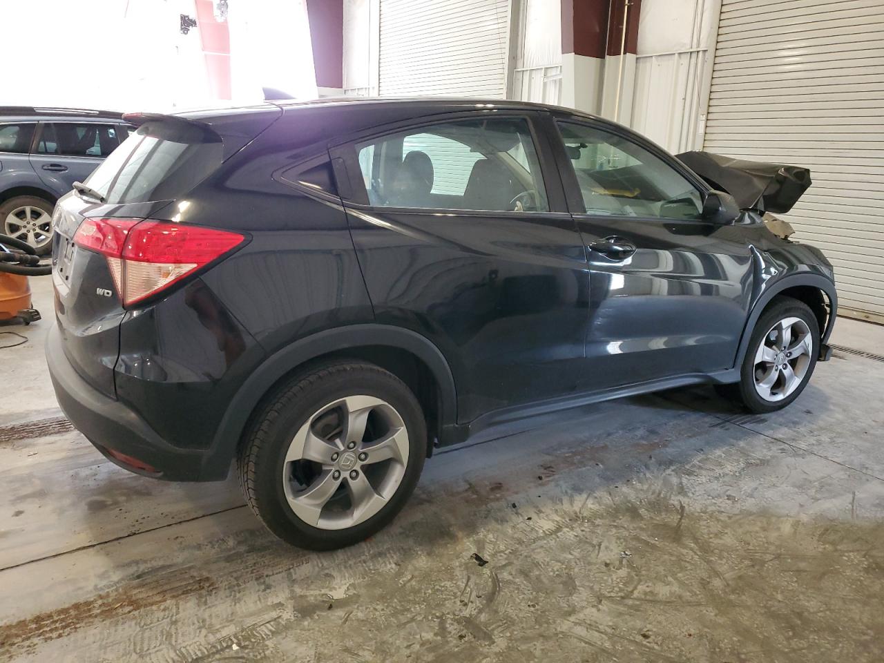 2018 Honda HR-V VIN 3CZRU6H36JG720729 Copart auction photo, front end damage thumbnail 3