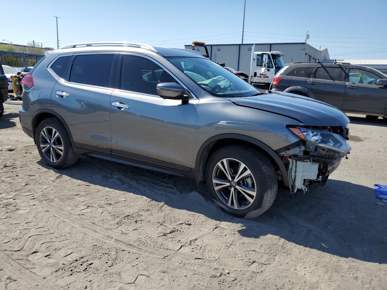 2020 Nissan Rogue VIN JN8AT2MTXLW040913 Copart auction photo, front end damage thumbnail 4