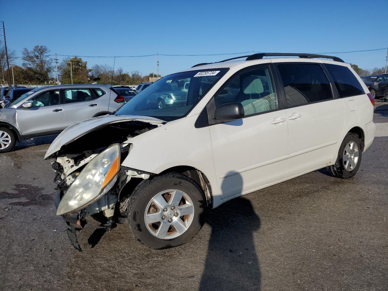 2010 Toyota Sienna VIN 5TDKK4CC2AS341947