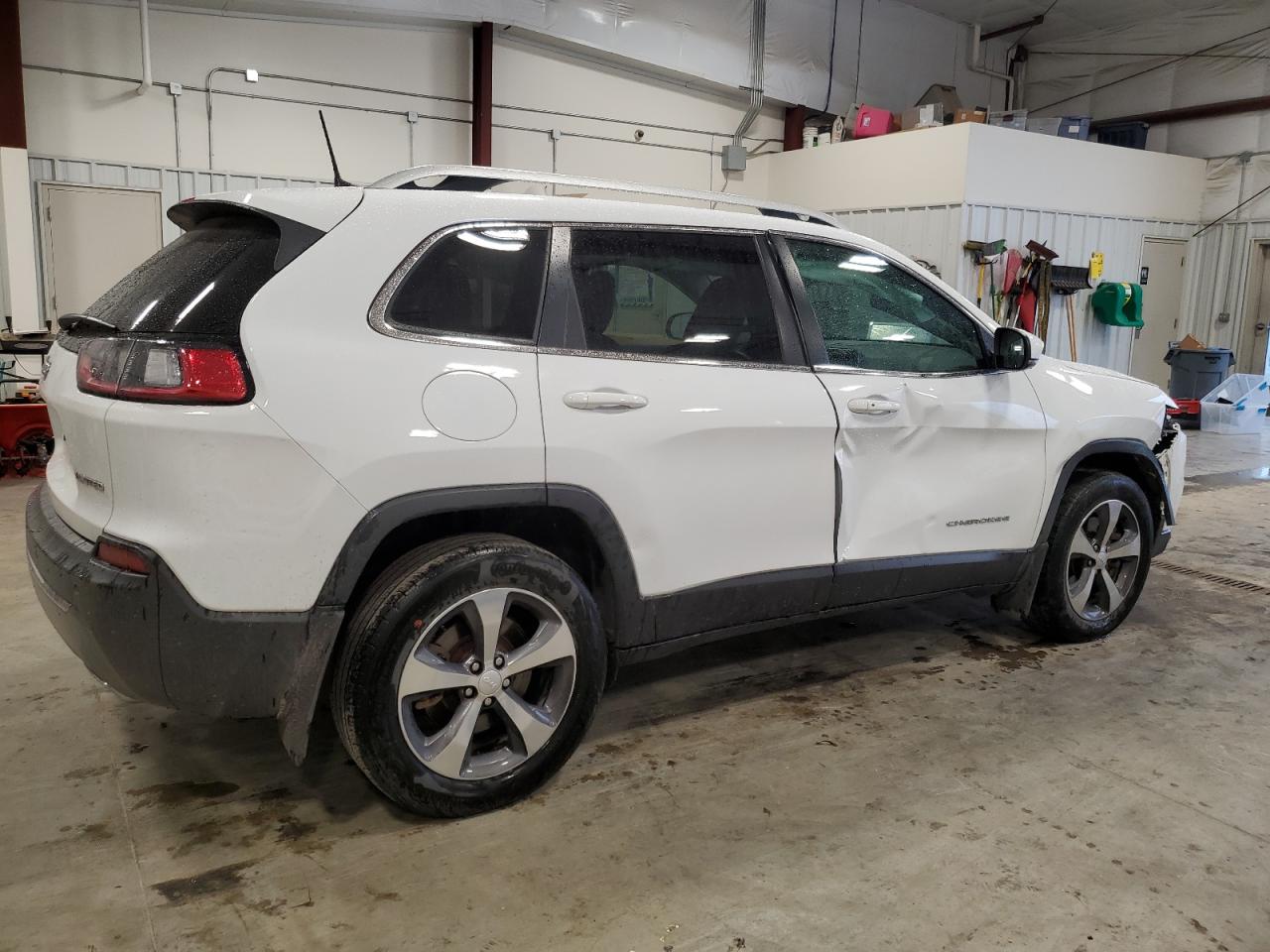 2019 Jeep Grand Cherokee VIN 1C4PJMDN2KD386196 Copart auction photo, side damage thumbnail 3
