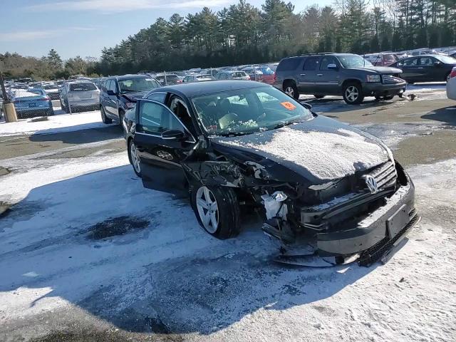 2015 Volkswagen Passat VIN 1VWAT7A39FC117867 Copart auction photo, front end / side damage thumbnail 11
