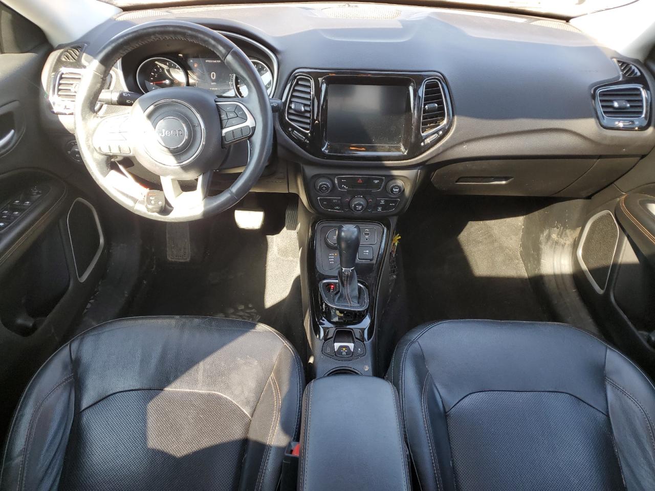 2018 Jeep Compass VIN 3C4NJDCB3JT315967 Copart auction photo, rear end / minor dent/scratches damage thumbnail 8