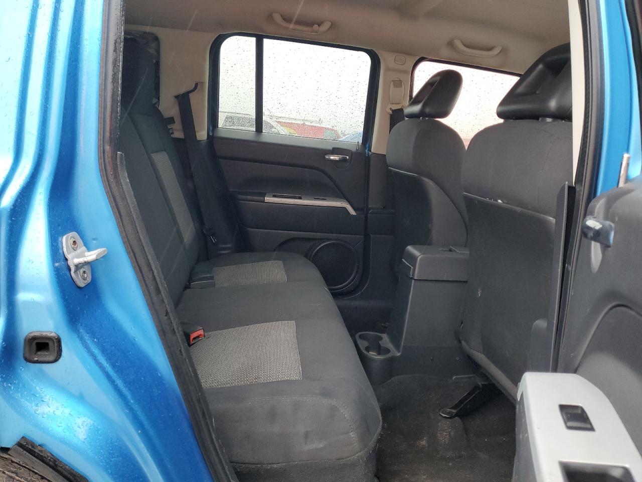 2008 Jeep Liberty (Patriot) VIN 1J8FT28W38D795161 Copart auction photo, minor dent/scratches damage thumbnail 11