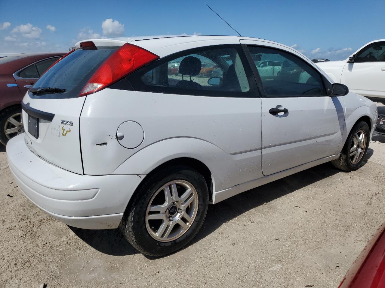 2006 Ford Focus VIN 1FAFP31N06W162661 Copart auction photo, water/flood damage thumbnail 3