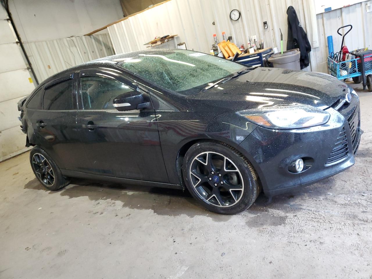 2014 Ford Focus VIN 1FADP3F2XEL415653 Copart auction photo, rear end / minor dent/scratches damage thumbnail 4