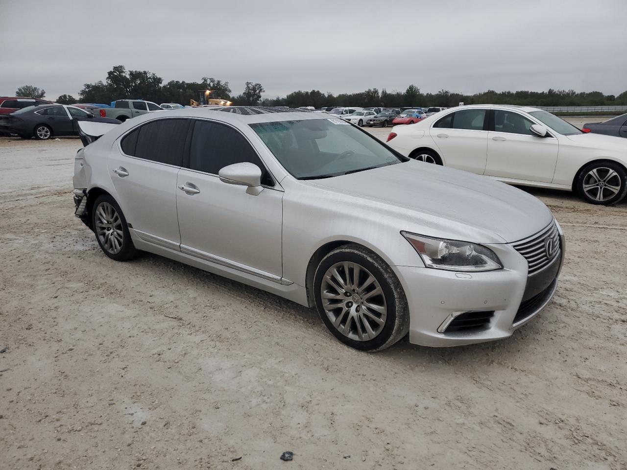 2015 Lexus LS VIN JTHBL5EF2F5137185 Copart auction photo, rear end damage thumbnail 4