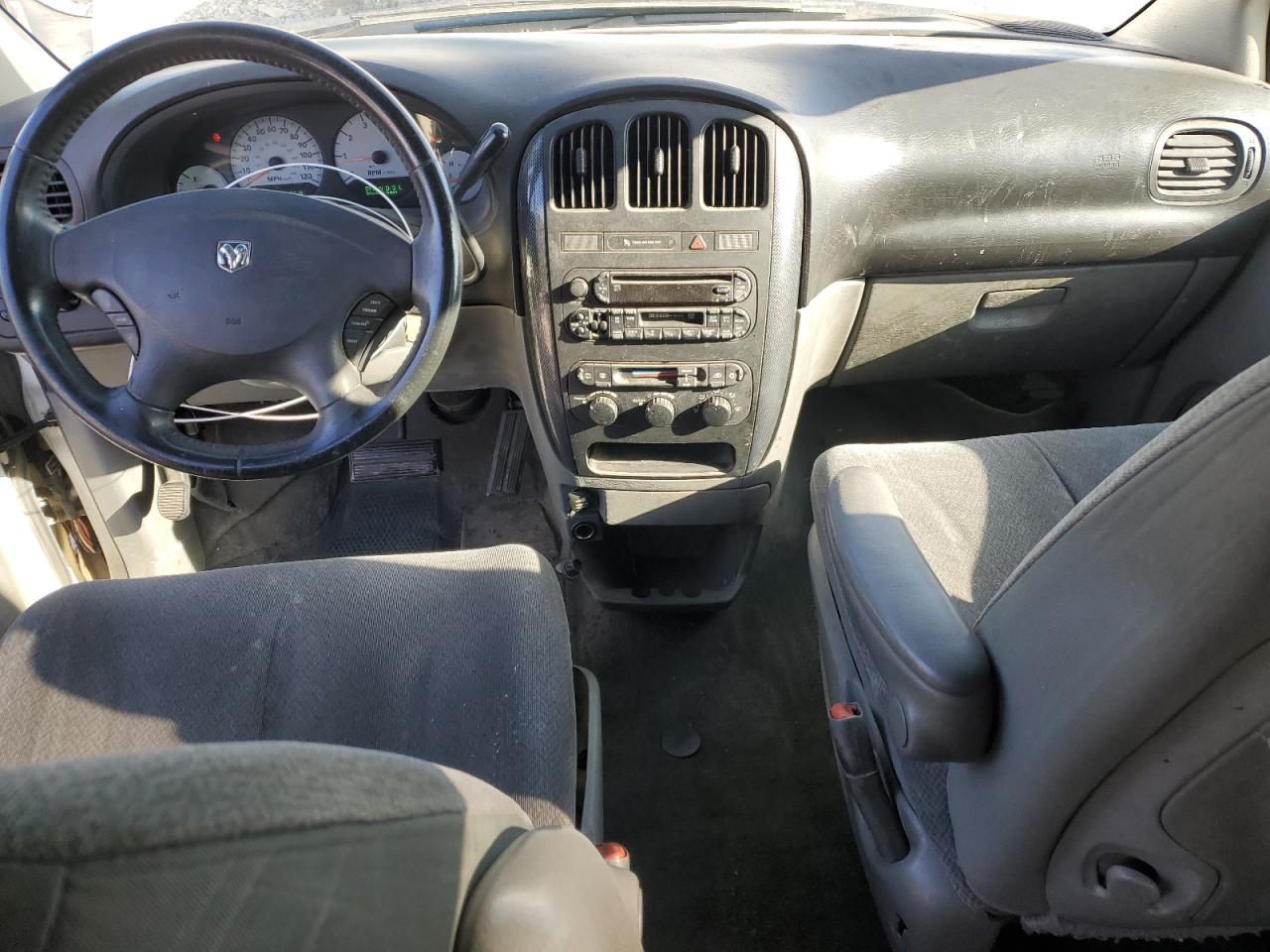 2005 Dodge Caravan VIN 2D4GP44L25R204689 Copart auction photo, side damage thumbnail 8