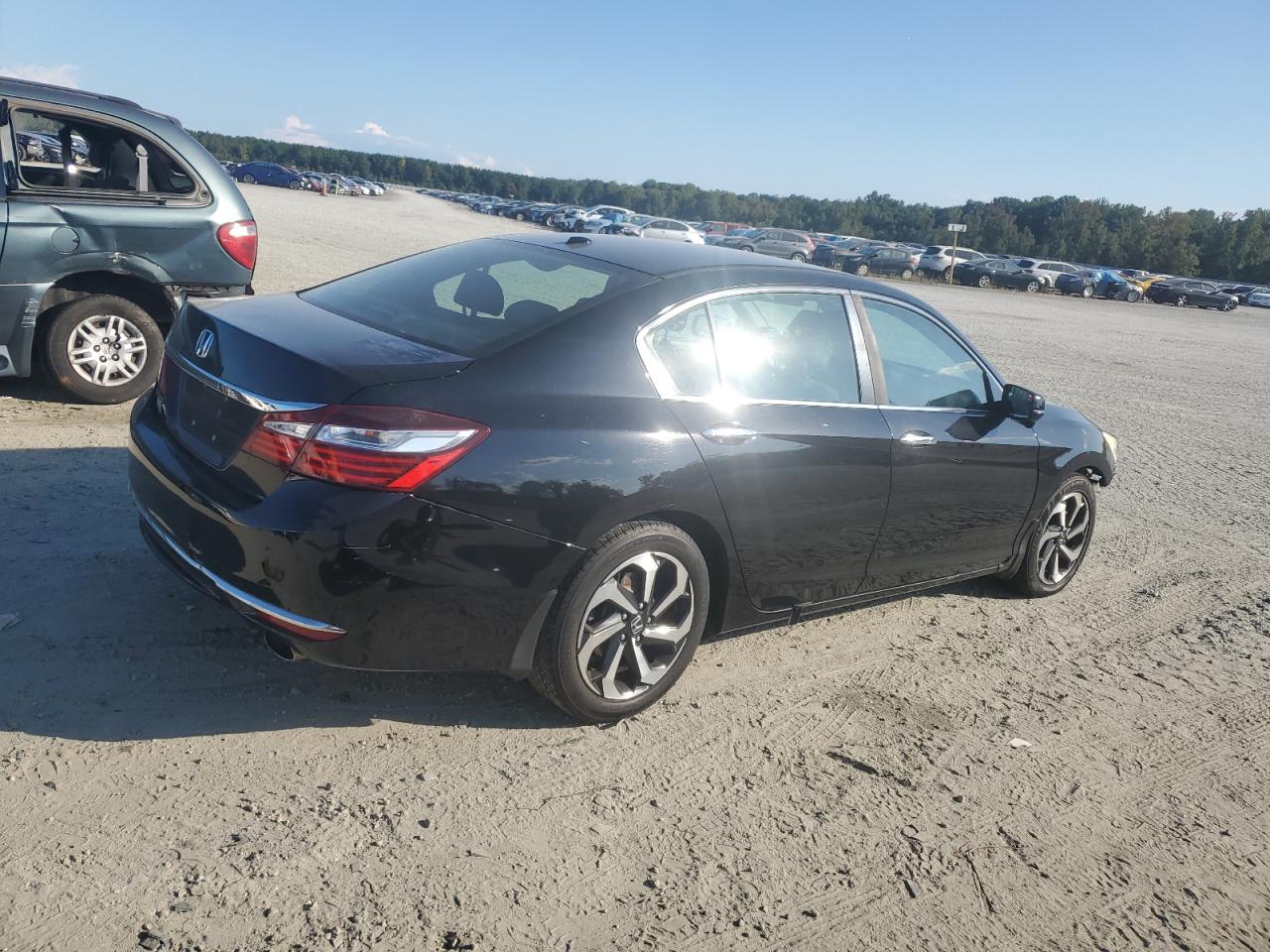 2016 Honda Accord VIN 1HGCR2F74GA140321 Copart auction photo, front end damage thumbnail 3