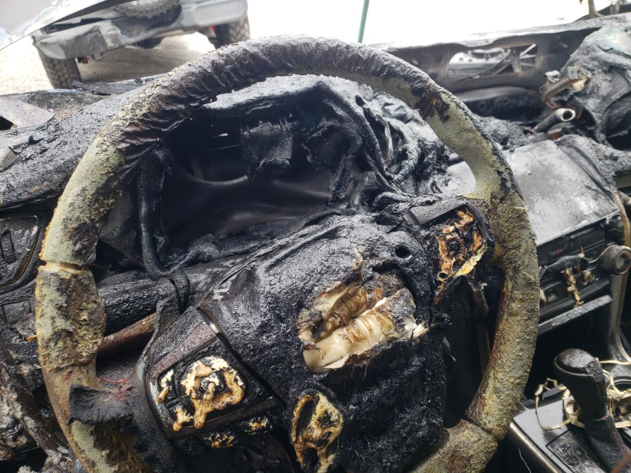 2015 Toyota Camry VIN 4T1BF1FK4FU053884 Copart auction photo, burn - engine / burn damage thumbnail 9