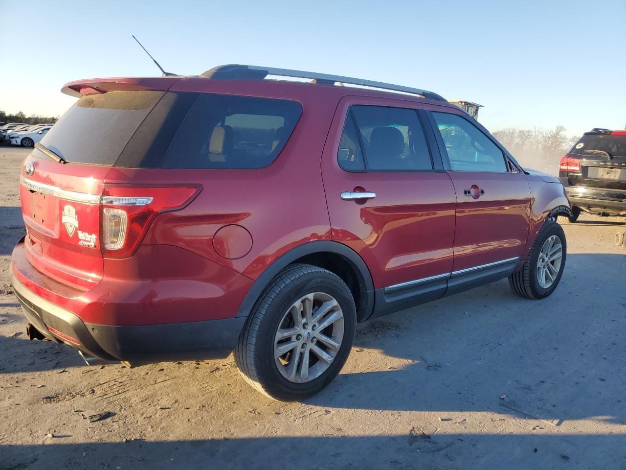 2013 Ford Explorer VIN 1FM5K8D84DGB61264 Copart auction photo, front end / side damage thumbnail 3