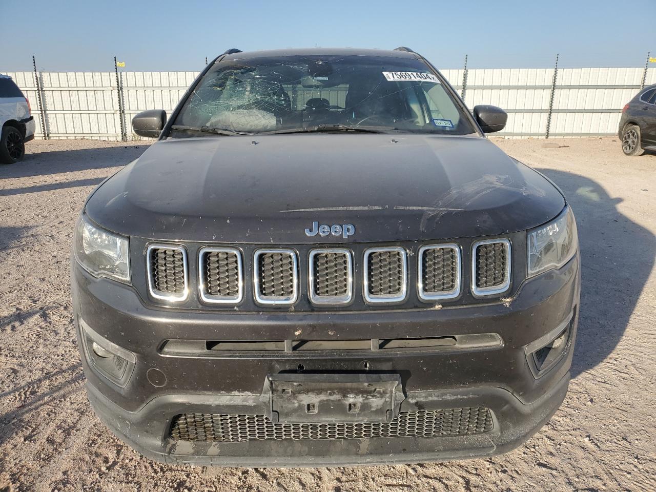 2019 Jeep Compass VIN 3C4NJDBB6KT689461 Copart auction photo, side / undercarriage damage thumbnail 5